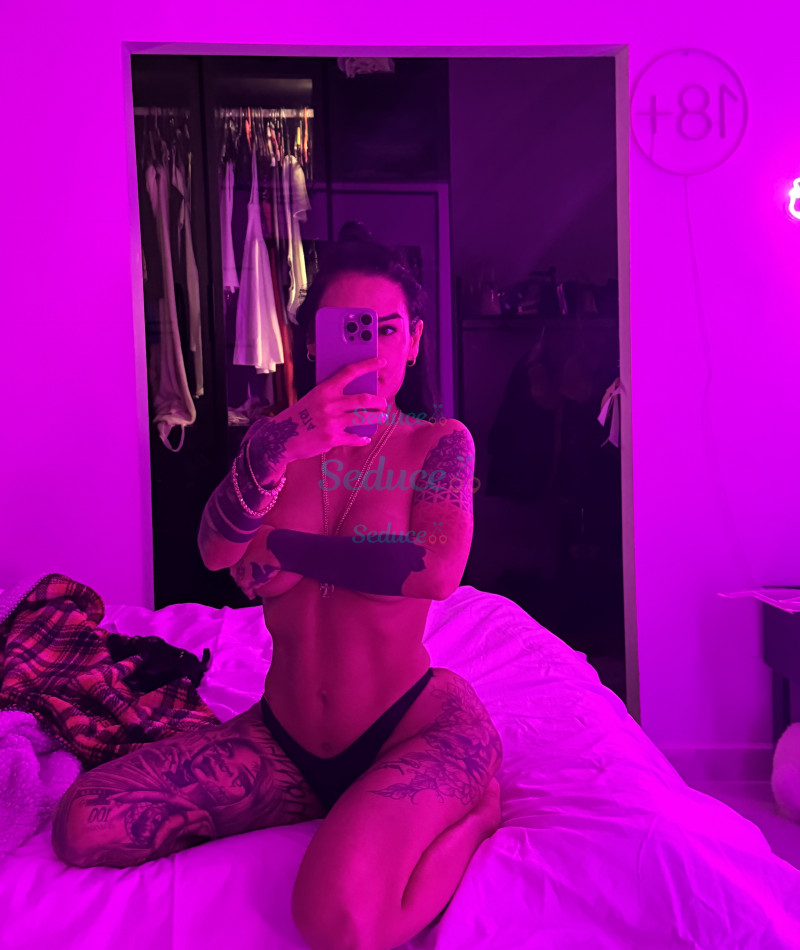 Photo escort girl Ezgi: the best escort service