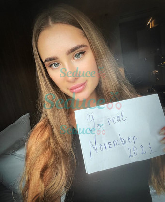 Photo escort girl Elena : the best escort service