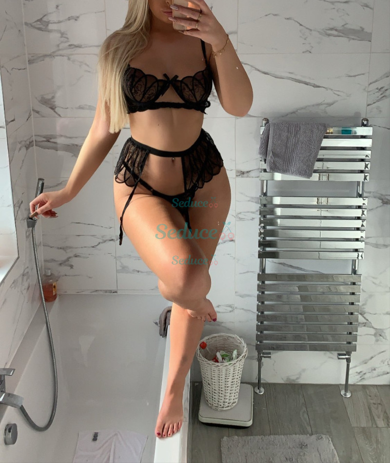Photo escort girl Alexa: the best escort service