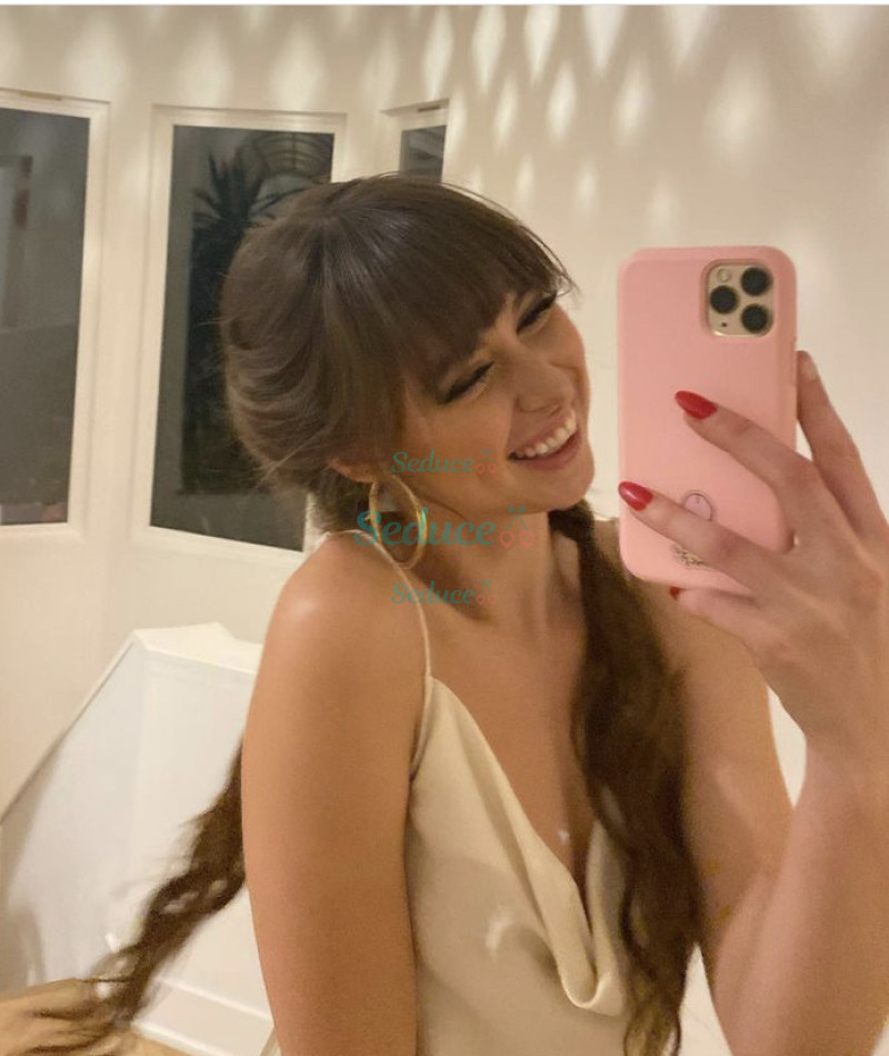 Photo escort girl Sandy: the best escort service