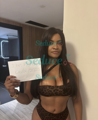 Photo escort girl Venessa Andrade: the best escort service