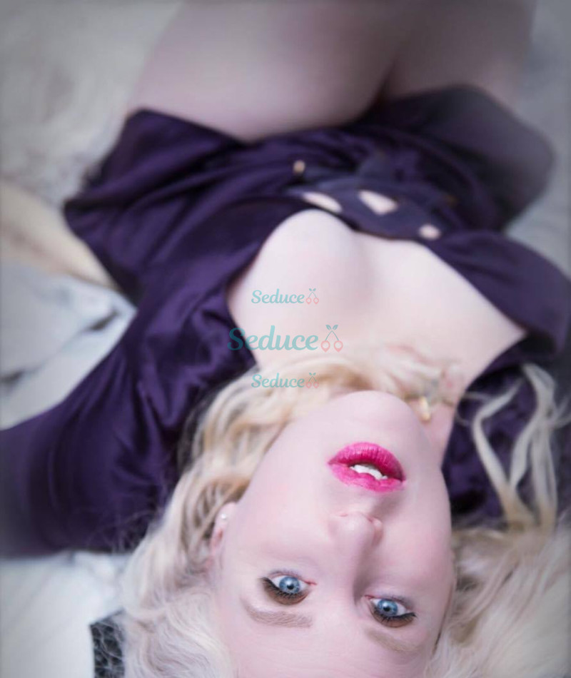 Photo escort girl Whore: the best escort service