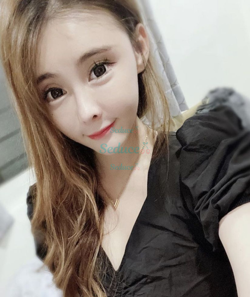 Photo escort girl Lilian: the best escort service