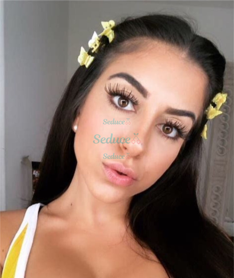 Photo escort girl Lacey : the best escort service