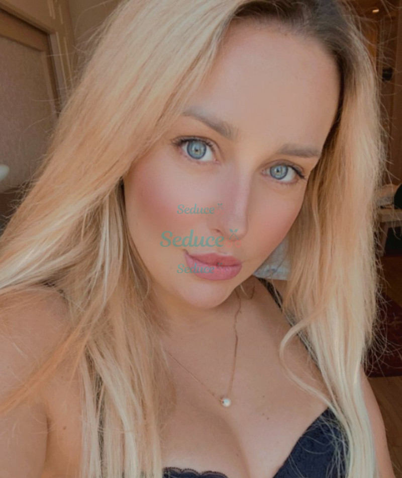 Photo escort girl Vasilissa: the best escort service