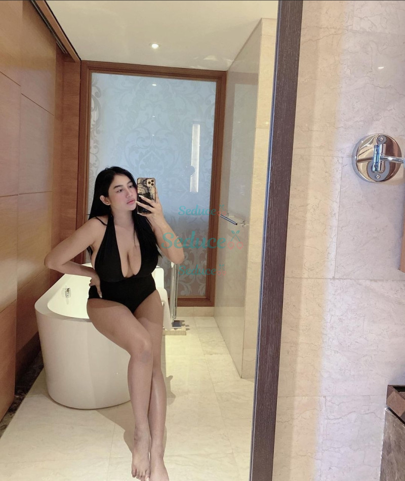 Photo escort girl Fitri: the best escort service