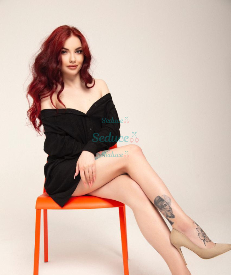 Photo escort girl Karolinhot : the best escort service