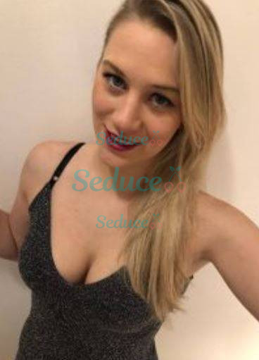 Photo escort girl Amilyhot: the best escort service