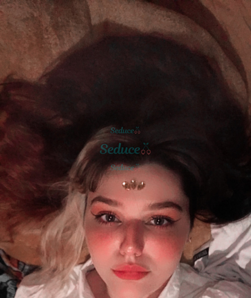 Photo escort girl DaisyXX : the best escort service