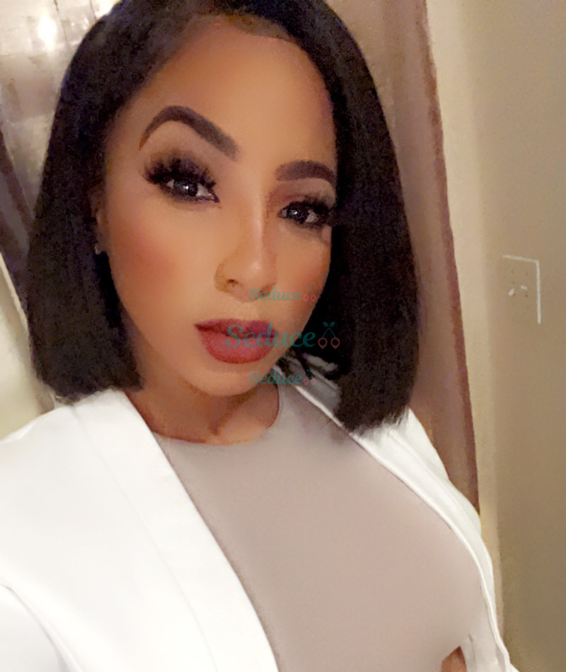 Photo escort girl Erica: the best escort service