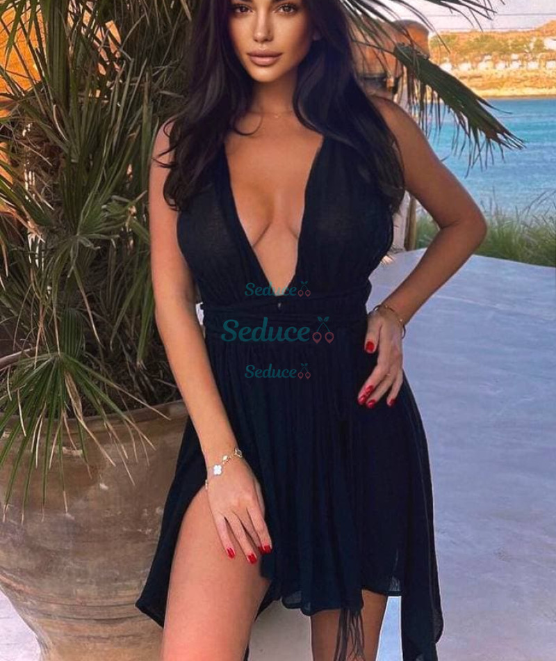 Photo escort girl Victoria : the best escort service