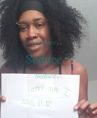 Photo escort girl Rainbow Unicorn: the best escort service