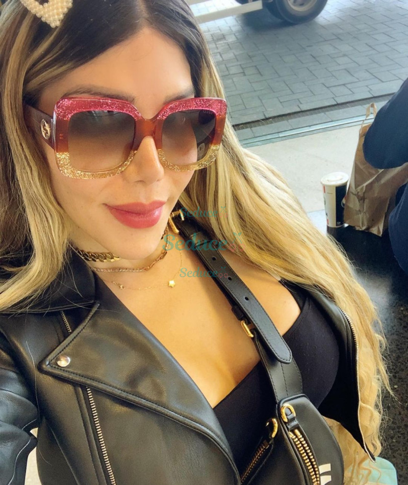 Photo escort girl Valerie : the best escort service