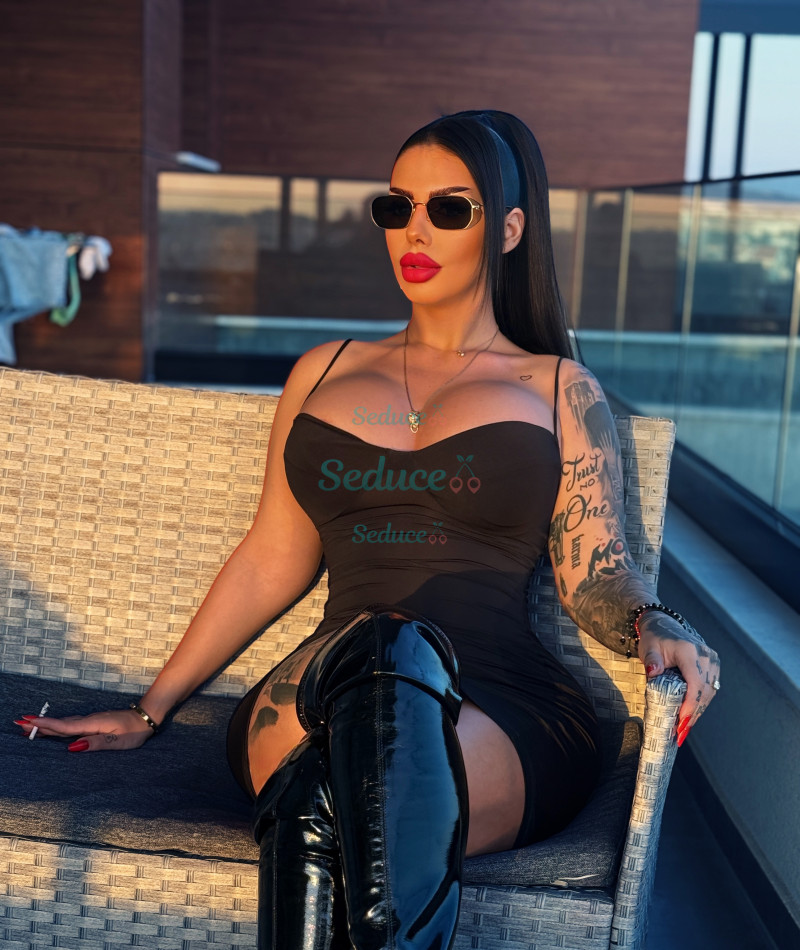 Photo escort girl Emma: the best escort service