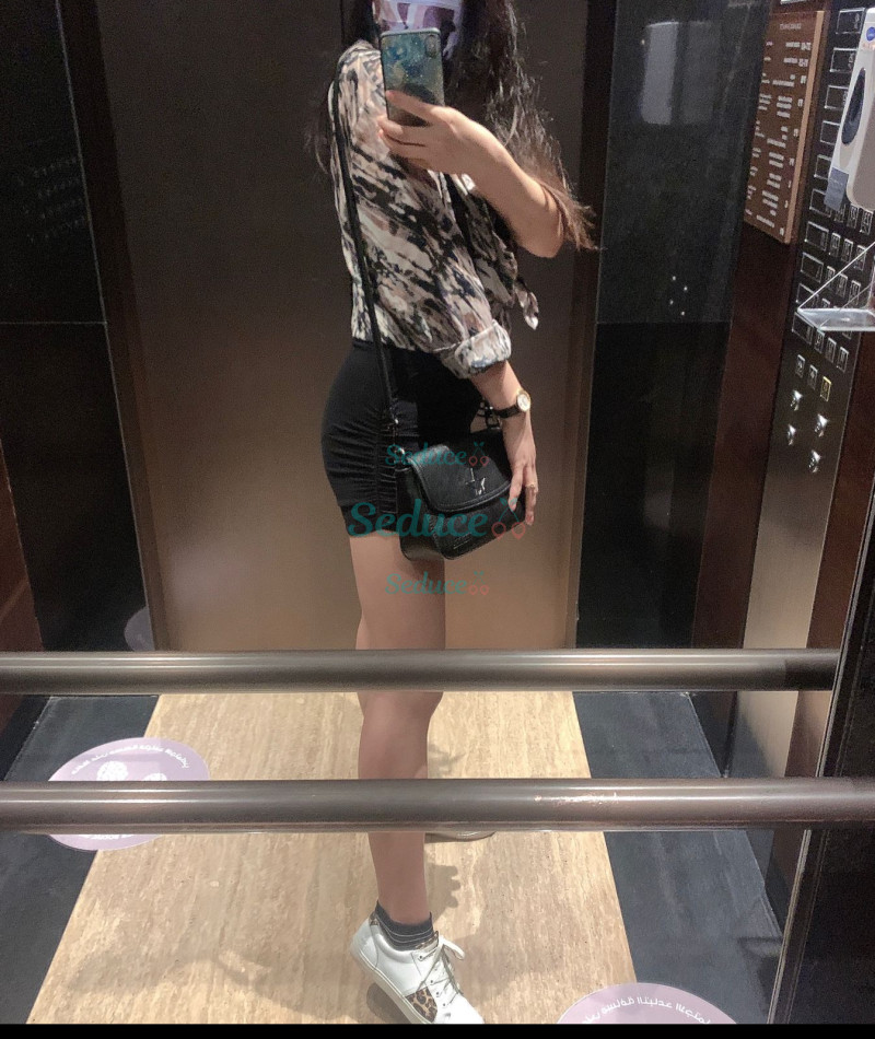 Photo escort girl Juju: the best escort service