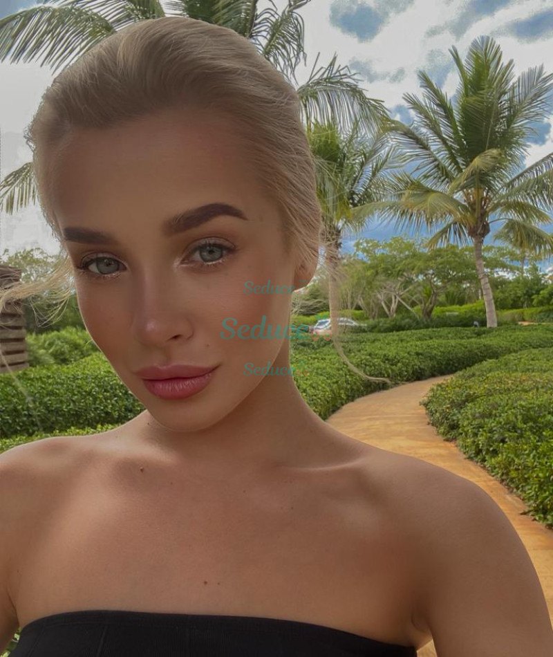 Photo escort girl Nikki: the best escort service