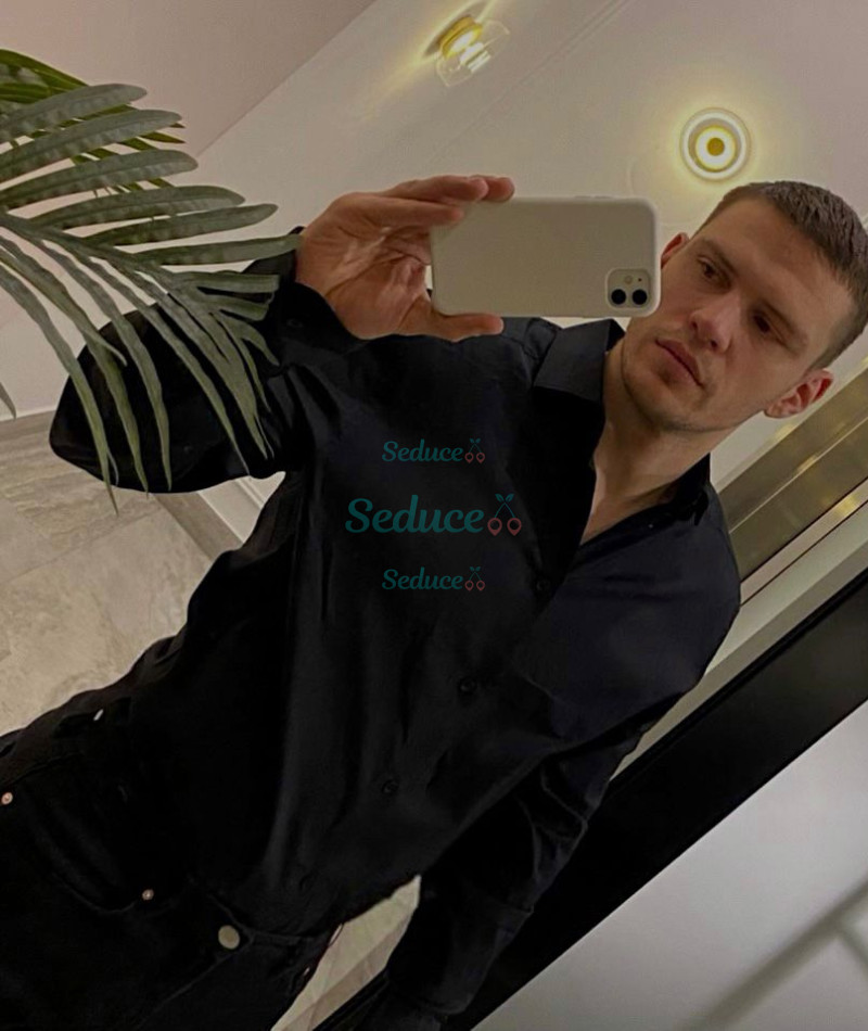 Photo escort girl Artem: the best escort service