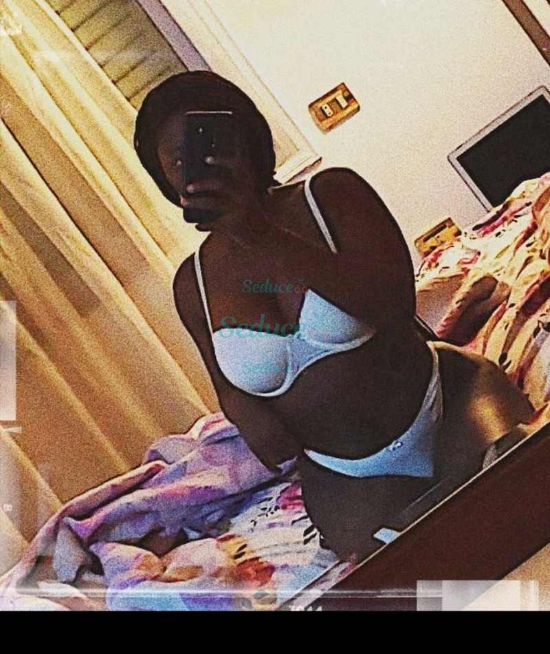 Photo escort girl Bella: the best escort service