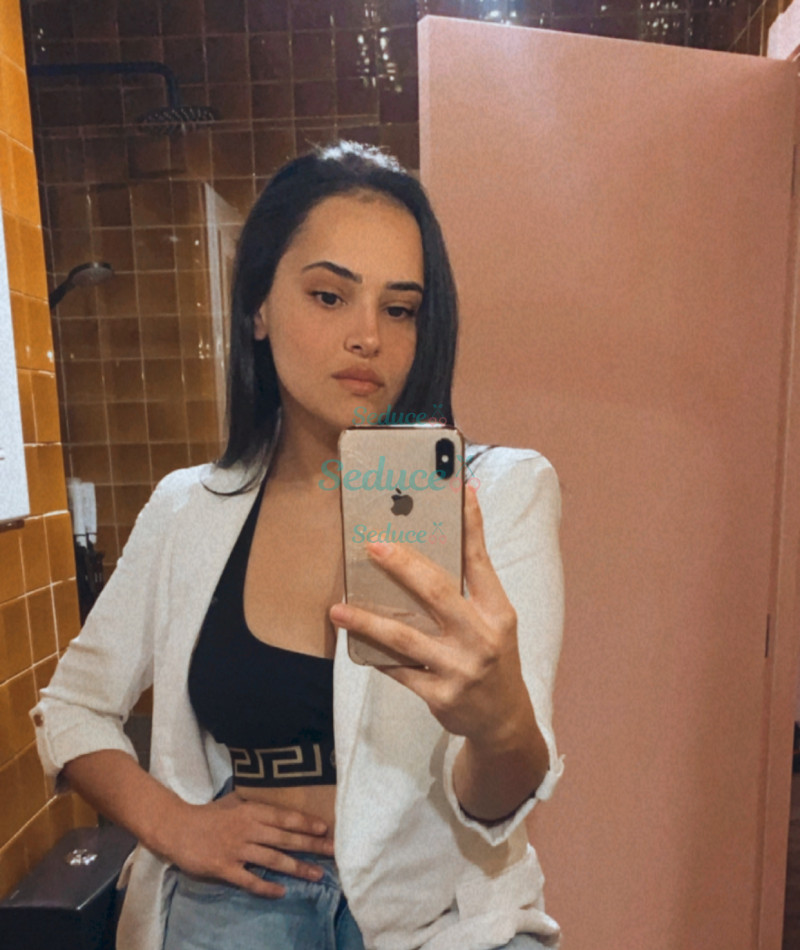 Photo escort girl Gabi: the best escort service