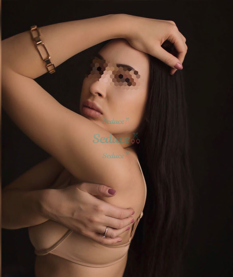 Photo escort girl MAVIS: the best escort service