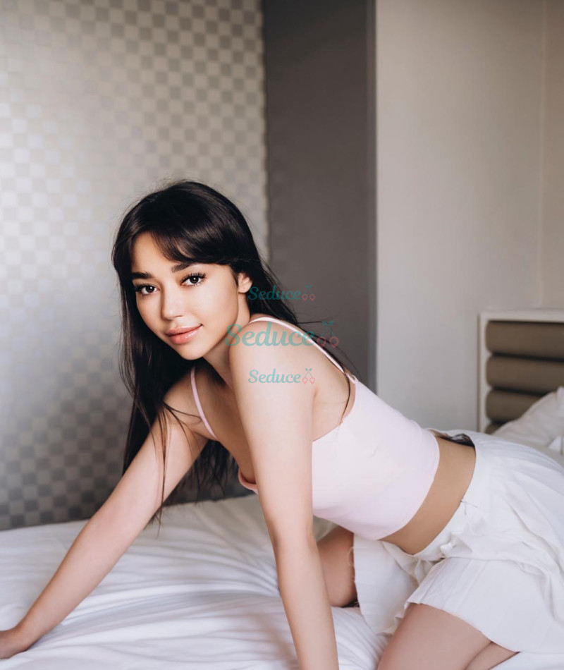 Photo escort girl Amina: the best escort service