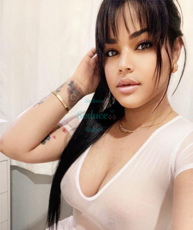 Photo escort girl Ashly: the best escort service