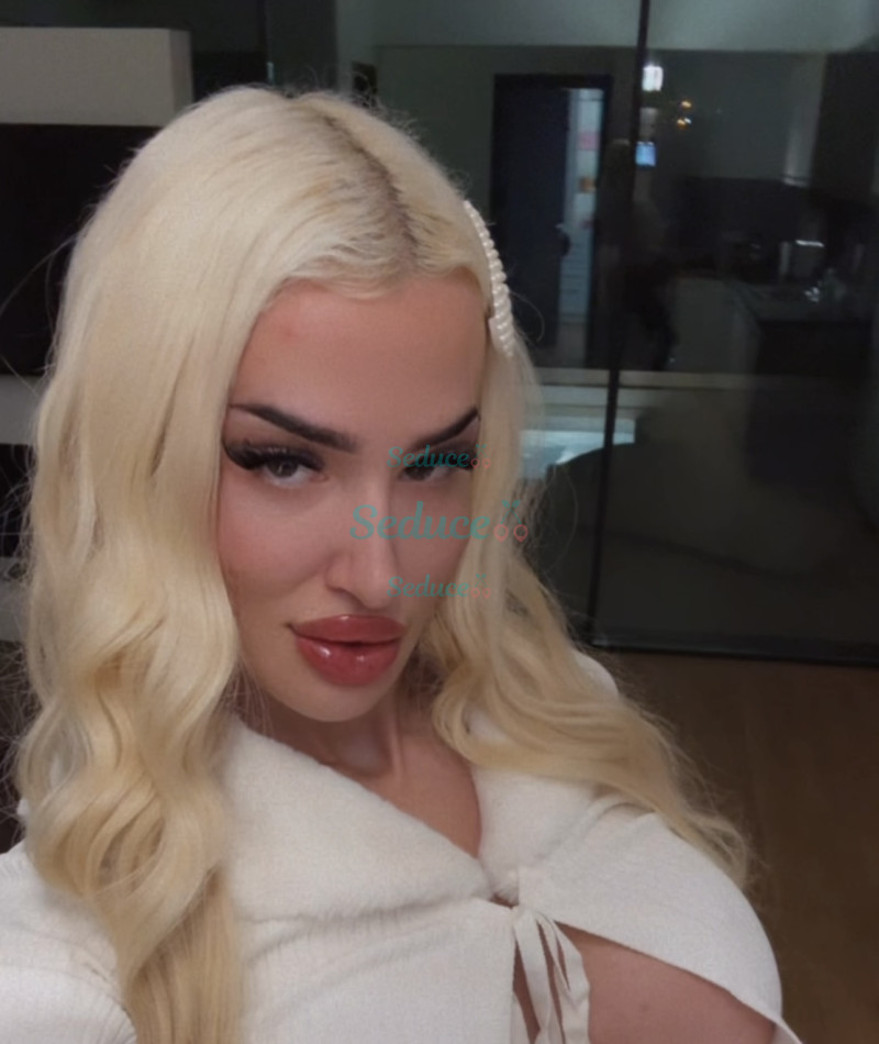 Photo escort girl Nancy: the best escort service