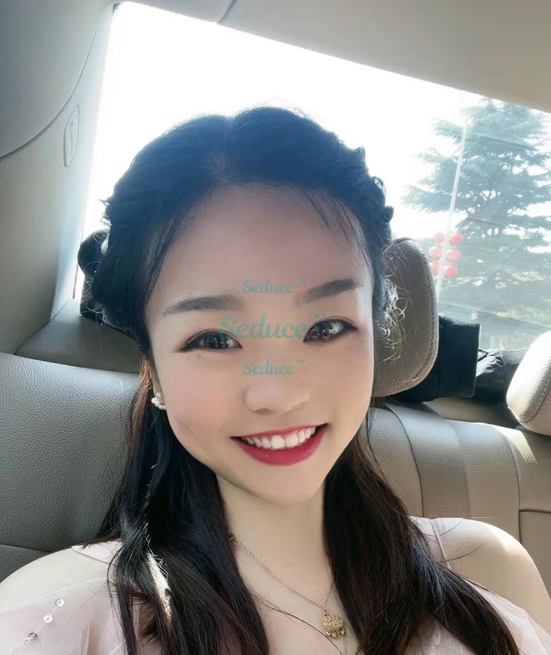 Photo escort girl Ronghe: the best escort service