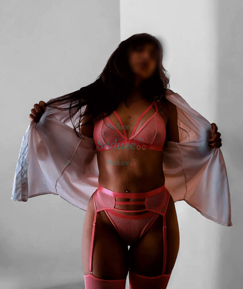 Photo escort girl Sarah: the best escort service