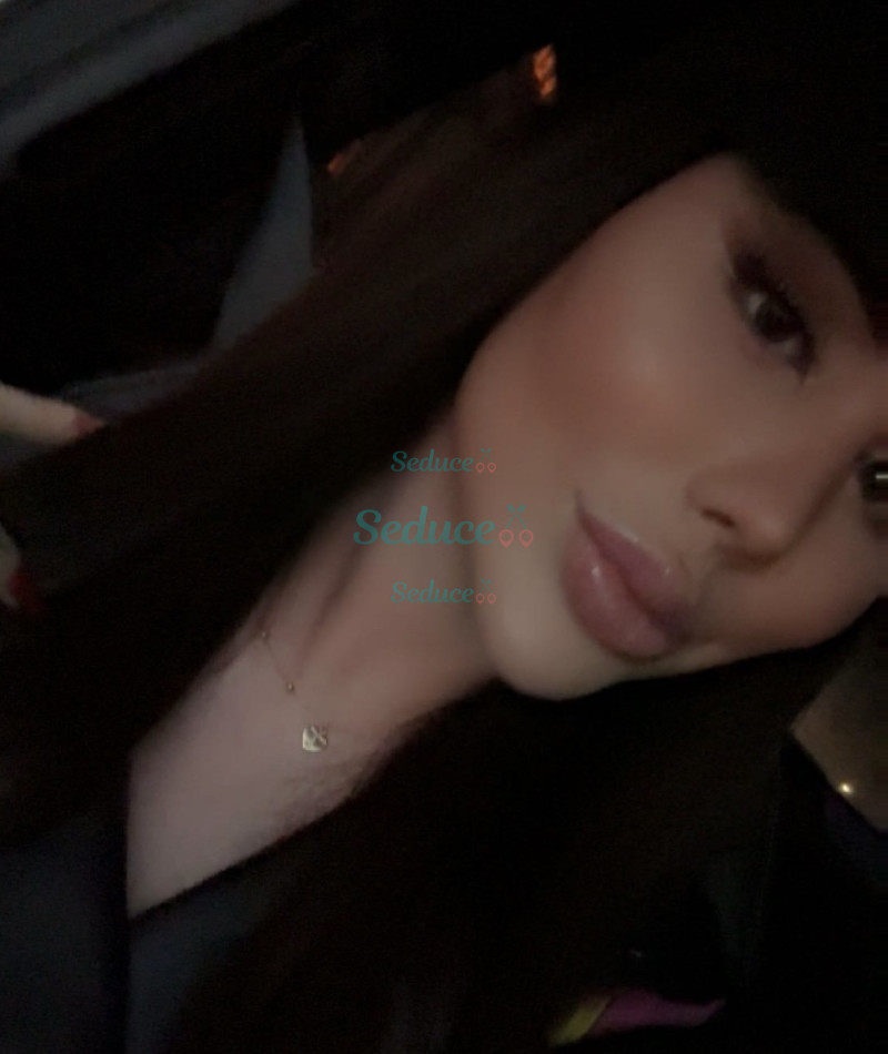Photo escort girl Alina: the best escort service