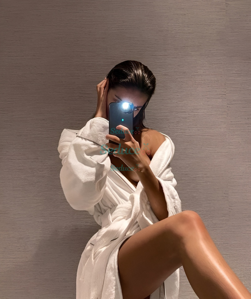 Photo escort girl May: the best escort service