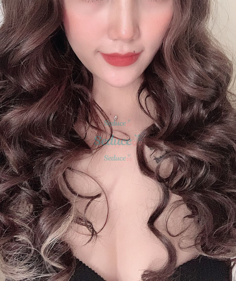 Photo escort girl Laura: the best escort service