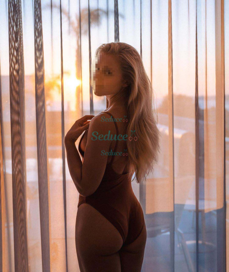 Photo escort girl Alina: the best escort service