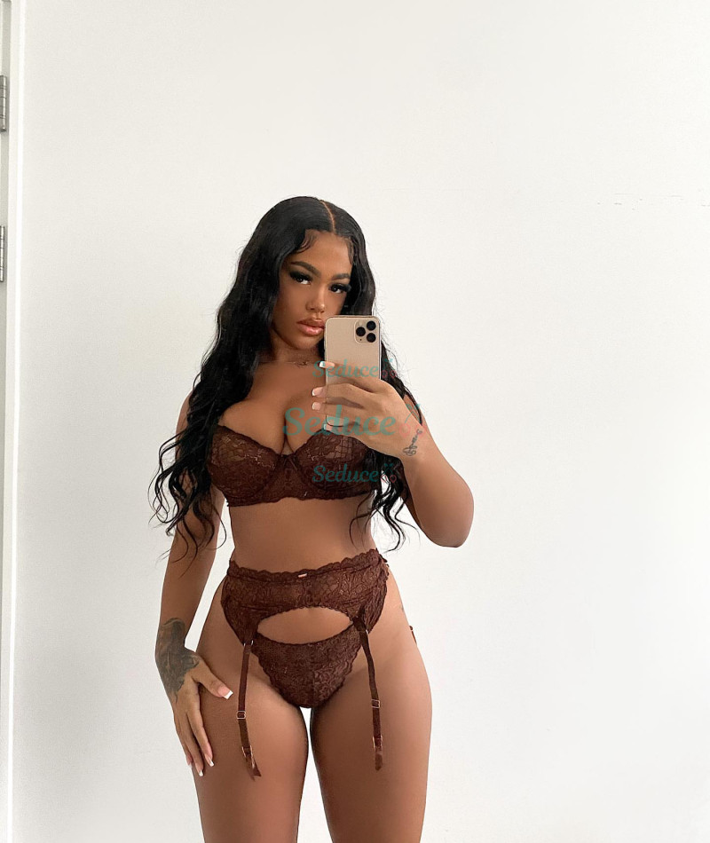 Photo escort girl Luna: the best escort service