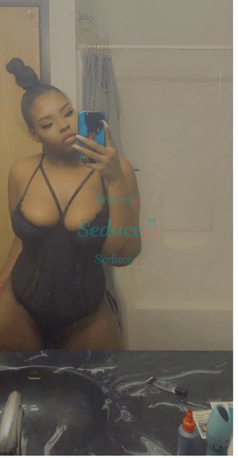 Photo escort girl Sahara: the best escort service