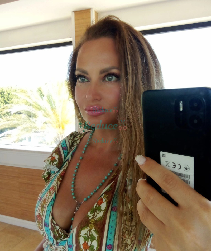 Photo escort girl Violetta: the best escort service