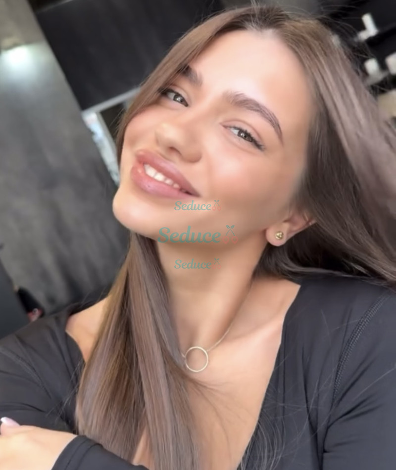 Photo escort girl Carolina: the best escort service