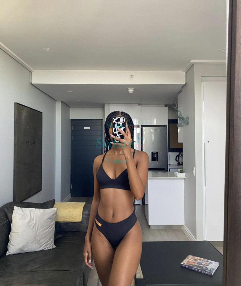 Photo escort girl Vicky : the best escort service