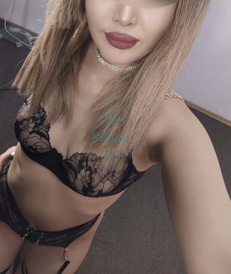 Photo escort girl Ainura: the best escort service