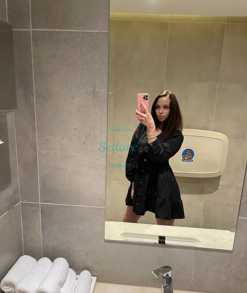 Photo escort girl Sinti: the best escort service