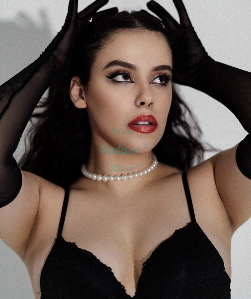 Photo escort girl AMALIA: the best escort service