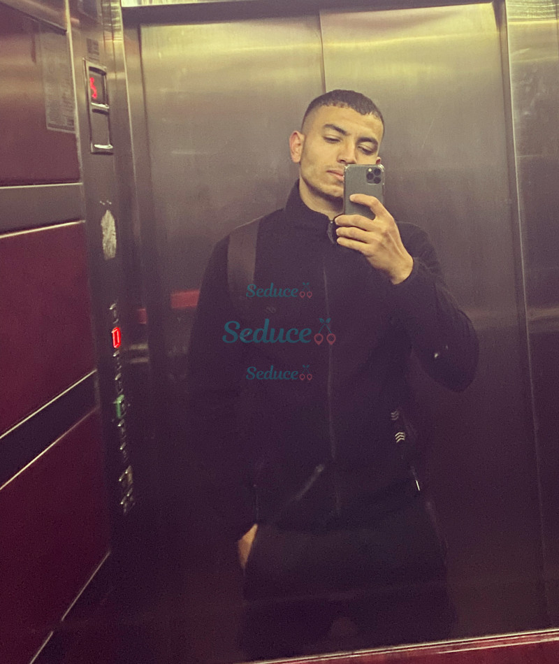 Photo escort girl Benjamin: the best escort service