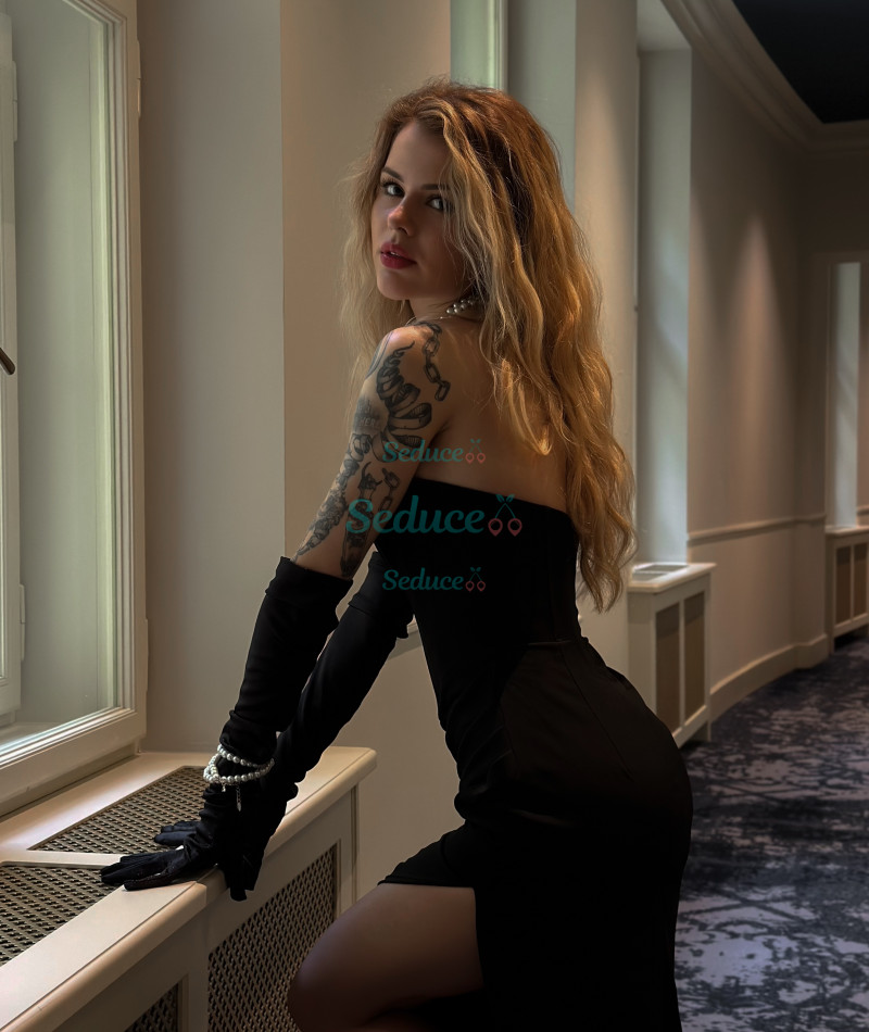 Photo escort girl Rose: the best escort service