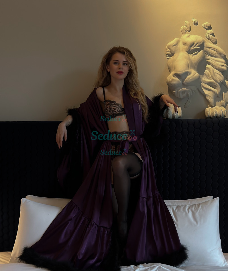 Photo escort girl Rose: the best escort service