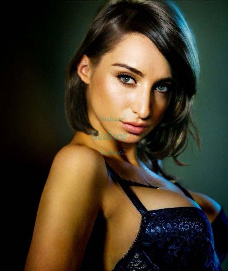 Photo escort girl Lili: the best escort service