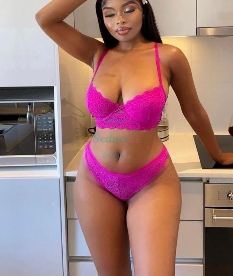 Photo escort girl Nonny: the best escort service