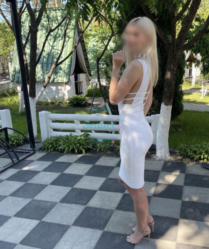 Photo escort girl Alina: the best escort service