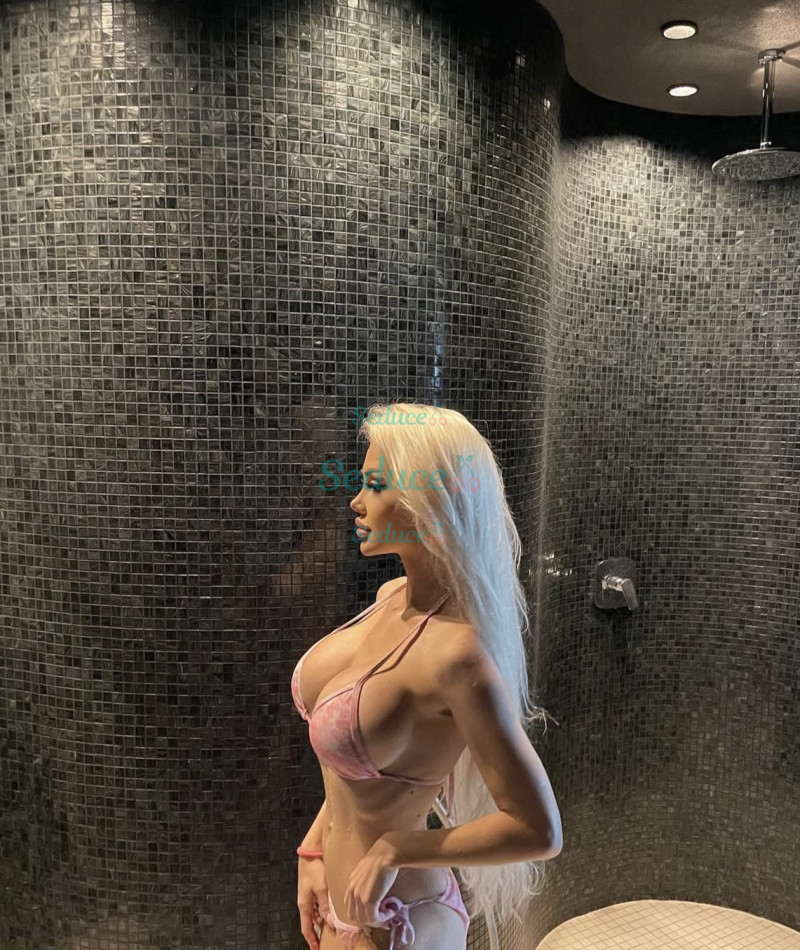 Photo escort girl Emma: the best escort service