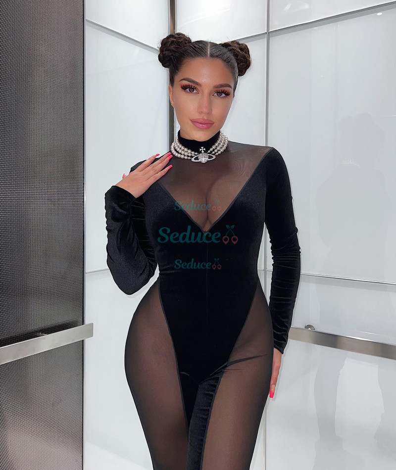 Photo escort girl Maria : the best escort service