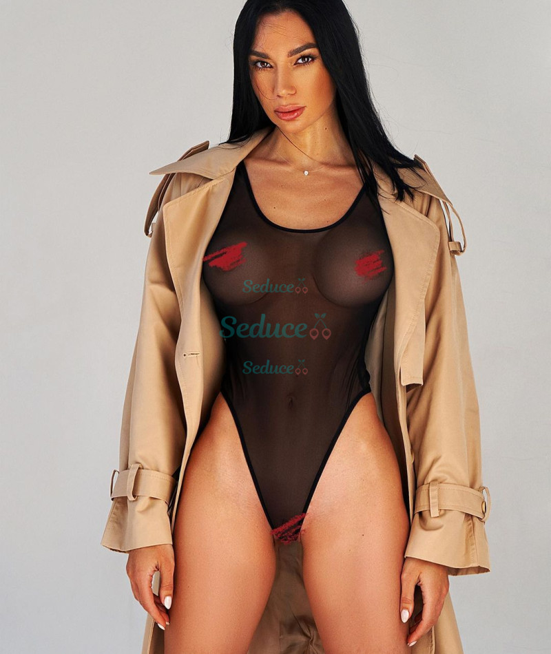 Photo escort girl Yulia: the best escort service